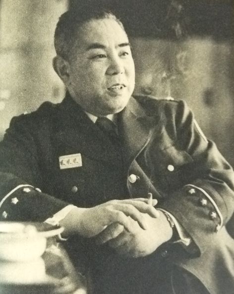 田中栄一