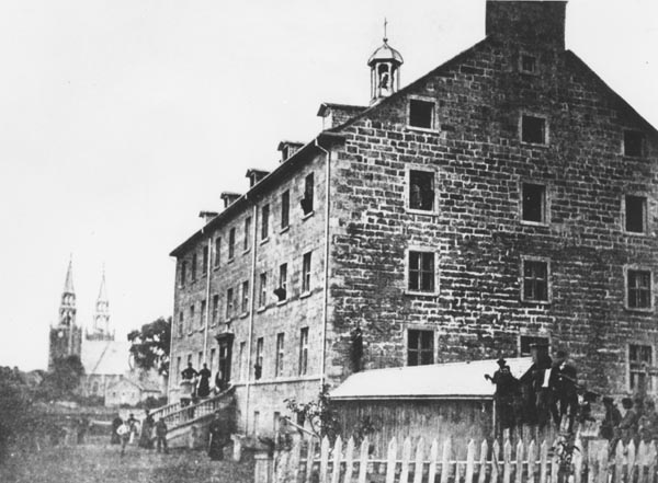 Saint-Laurent,_Quebec