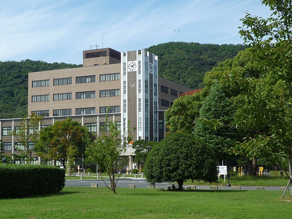 岡山大学